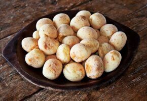 Receita de Pão de Queijo com Queijo Catauá