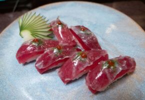 O chef Saburó fala sobre o aproveitamento total do melhor atum do Brasil