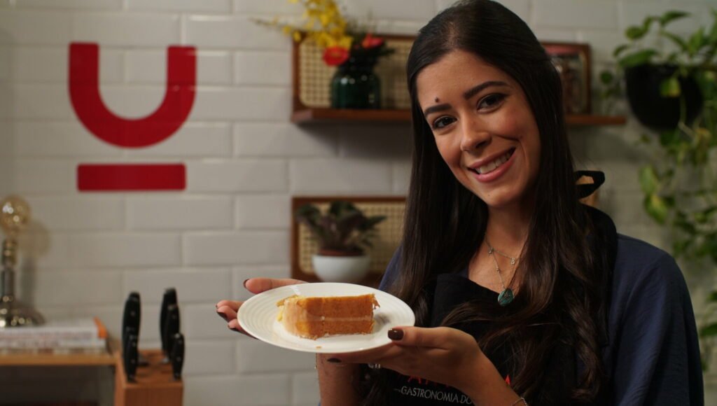 Chef Maria Clara Magalhães dá a dica de como fazer um bolo perfeito