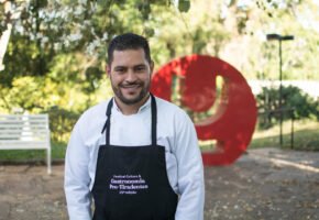 Aula Show de Gastronomia: Risoto de Frango Caramelizado com Ora-Pro-Nóbis