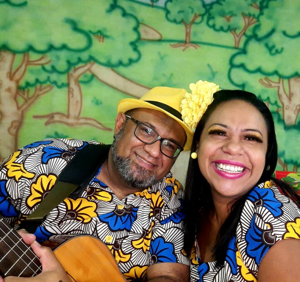 Duo Flor de Cacau apresenta: Cantando e Contando Histórias na cozinha