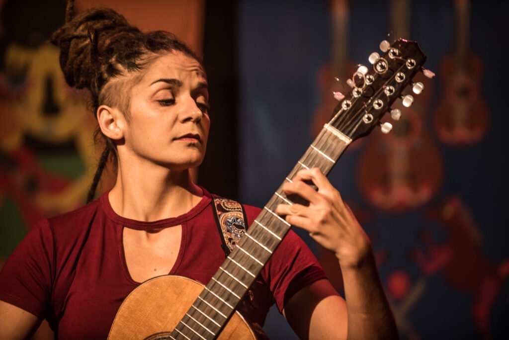 Letícia Leal se apresenta na 25° edição do Festival Cultura e Gastronomia de Tiradentes