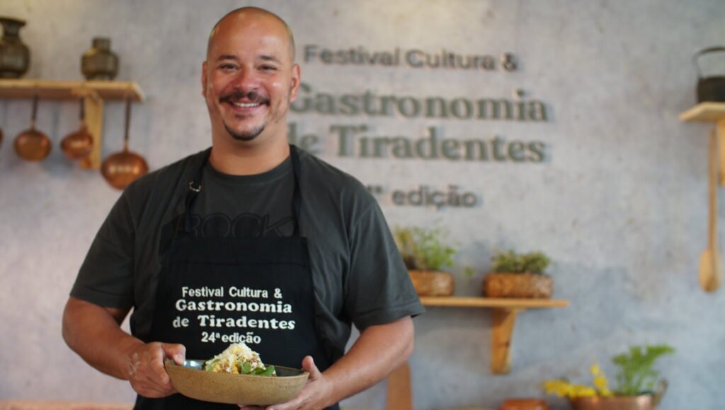 Cozinha ao Vivo: veja como preparar delicioso arroz de rabada com agrião, cebola crocante e coalhada seca com o chef Caetano Sobrinho