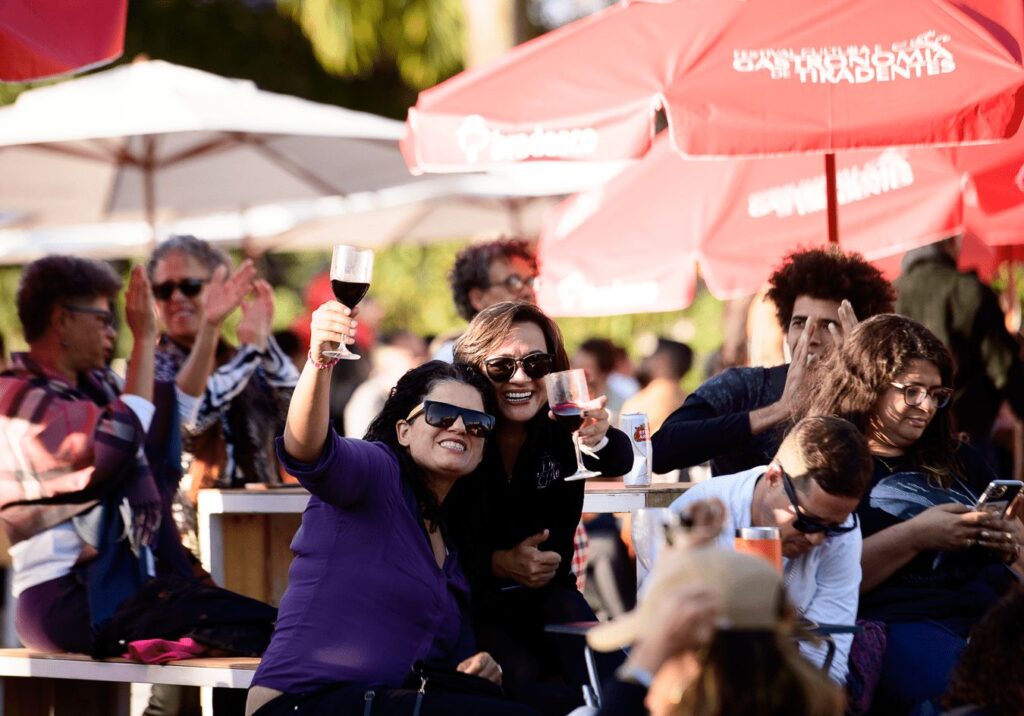 [Vídeo] Veja como foi o primeiro final de semana do 25° Festival Cultura e Gastronomia de Tiradentes