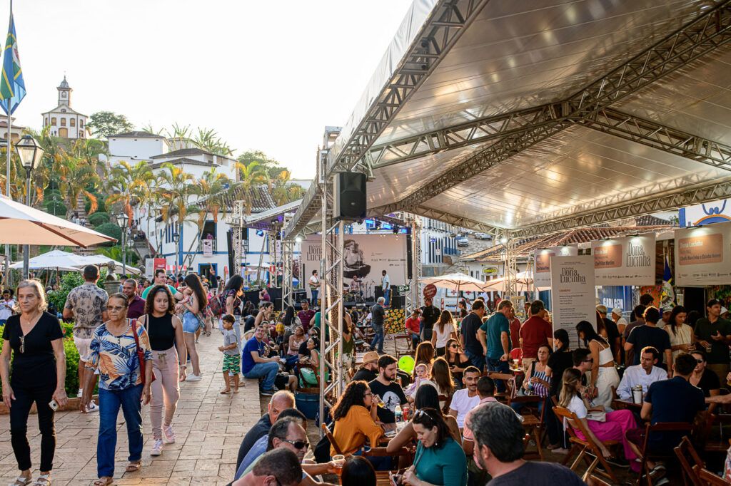 Festival Dona Lucinha recebe 10 mil pessoas nas cidades de Conceição do Mato Dentro e Serro