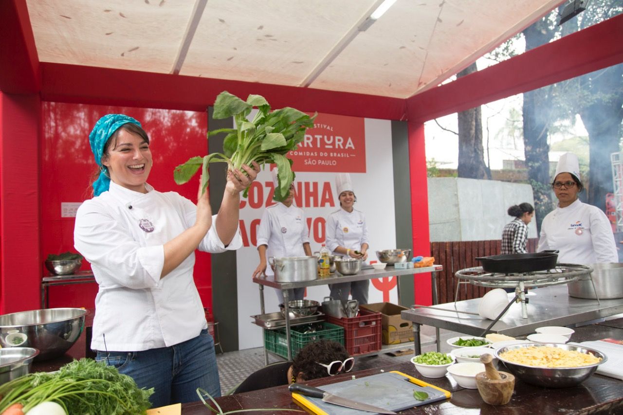 Professora de Fartura participa de evento do  em São Paulo